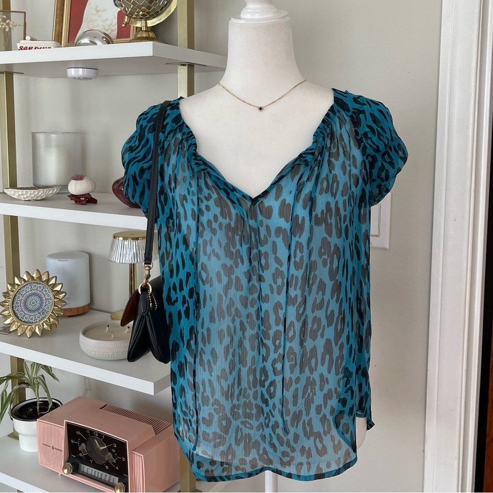 Princess Vera Wang Teal Leopard Print Blouse Size M